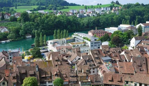 Teen girls in Schaffhausen