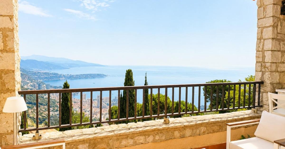 VILLA FLAMINGO - Sublime Villa vue Monaco & Mer, La Turbie (prezzi ...