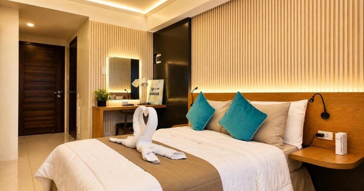 Modern High-Rise Studio - Sky Views at Horizons 101 Cebu Staycation ...