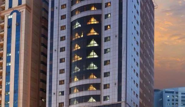 REST NIGHT HOTEL SUITES AL HAMRA