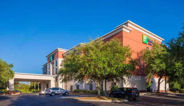 Holiday Inn Express Hotel & Suites Tampa-Anderson Road-Veterans Exp by