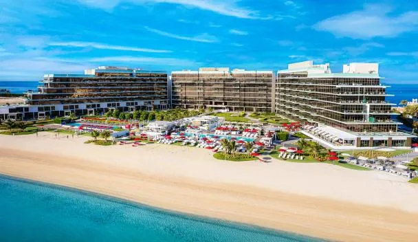 Th8 Palm Dubai Beach Resort