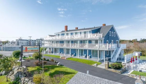 935 Ocean, a Beachside Inn, Hampton (updated prices 2026)