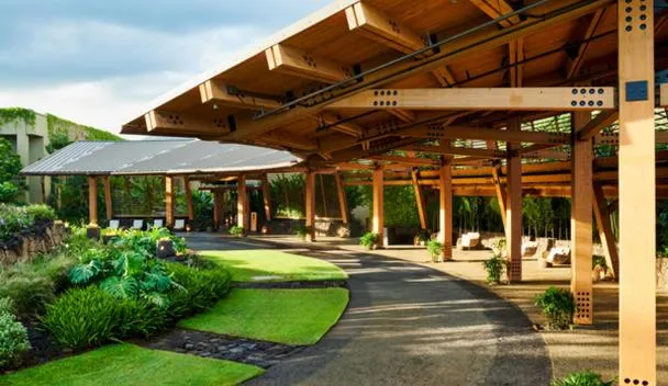 1 Hotel Hanalei Bay