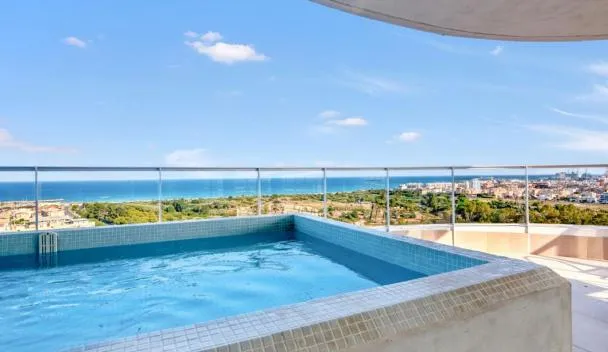 Snapshot of Luxury Penthouse With Panoramic Sea Views Canet De Berenguer