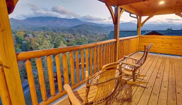 Majestic Peaks by Venture Smoky Mountains, Gatlinburg (updated
