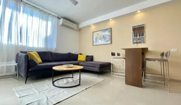 2BR Sunny Escape by the Beach, Tel Aviv (updated prices 2026)