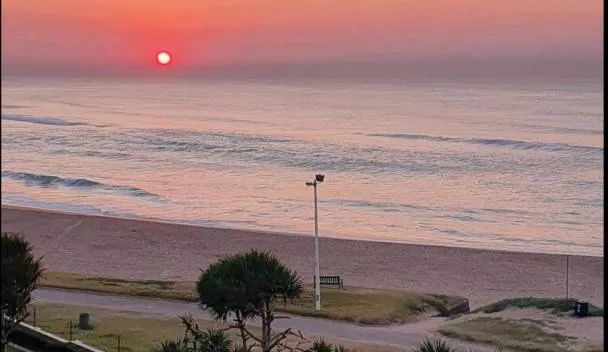 Inyoni Rocks Inyoni Rocks Cabanas 15, Amanzimtoti (updated prices 2026)