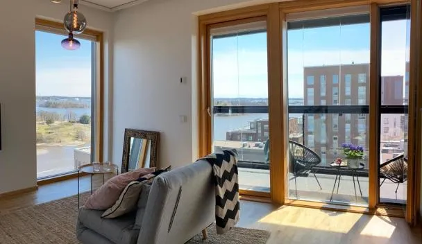 Fresh studio - stunning sea view and large balcony, Helsinki (updated ...