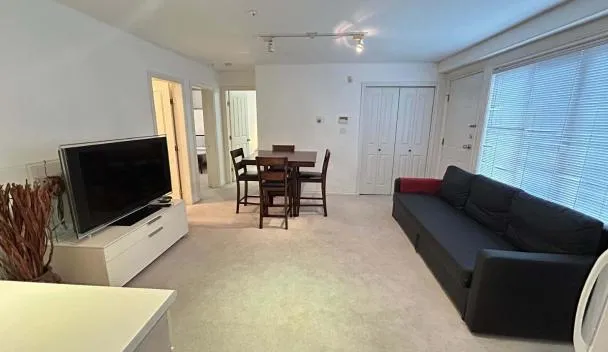 Modern & Cozy Guesthouse in Prime Central Location, Vancouver (precios ...