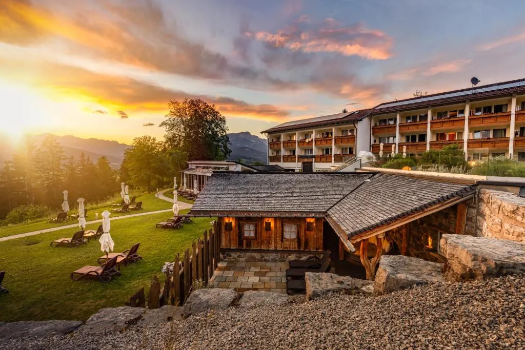 Alm- & Wellnesshotel Alpenhof