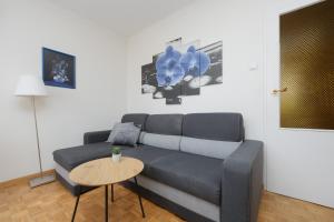 Comfy & Spacious Apartment Warsaw
