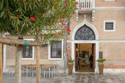 Palazzo Veneziano - Venice Collection photo 2