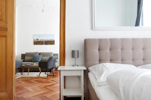 KATZ by ROCKCHAIR Apartments l SUPERHOST Status l 3 Bedrooms Boxspringbeds 2 Bathrooms in City Center - Cozy Family & Business Flair welcomes you! photo 2