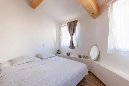 Alpinias Bed and Breakfast photo 2