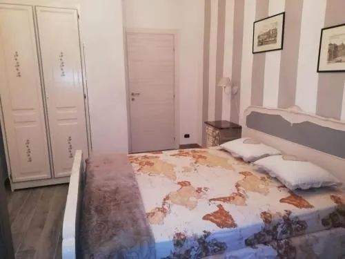 CASA FREJUS . COMODO AL CENTRO E AL POLITECNICO BUS 33 E 42 photo 2