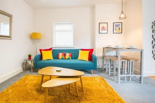 Detached Coach House near Principality Stadium in Cardiff photo 2