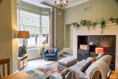 2 Rowntree House photo 2