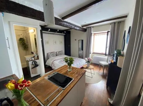 Studio au cœur du Vieil Antibes photo 2