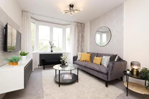 JOIVY Modern 1 bed Flat in West End, close to Princes Gardens photo 2