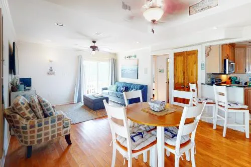 Sea Cabin 6A photo 2