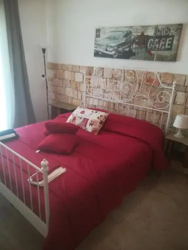 GIANNA HOUSE photo 2