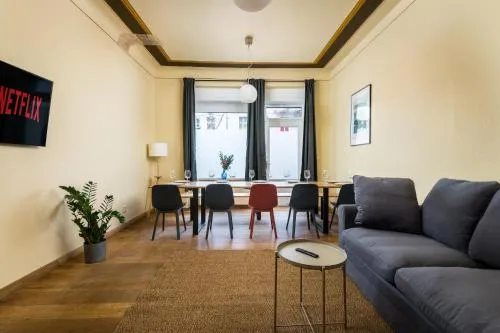 Super Zentral super schöner Altbau in Moabit Rostockerstraße im Herzen von Berlin für bis zu 6 Personen photo 2
