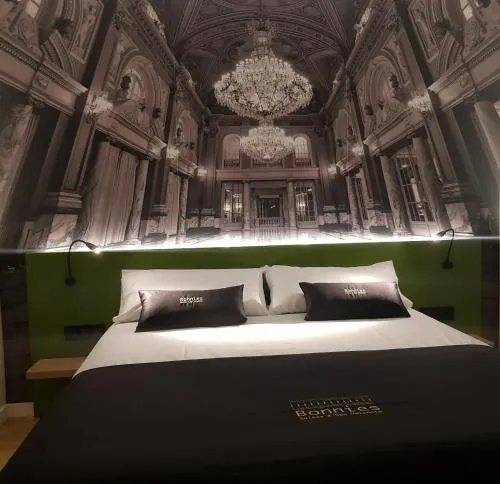 BONNIES Suites & Spa Valencia photo 2