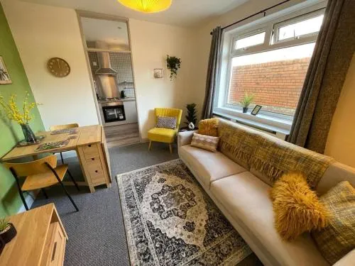 2 bed Central Cardiff Apartment - sleeps five! photo 2