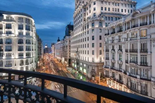 NH Collection Madrid Gran Vía photo 2
