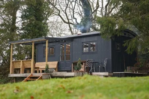 Shepherds Hut in countryside near Bath and Bristol photo 2