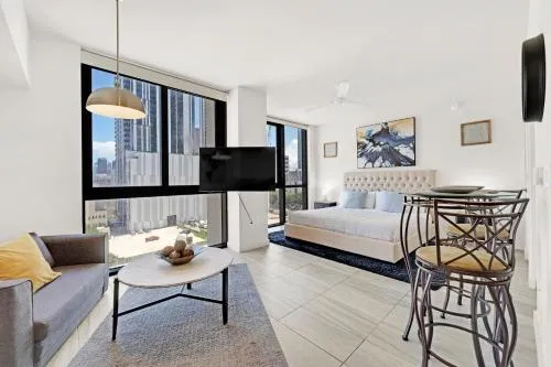 Devereaux Miami Luxury One-Bedroom and Studios photo 2