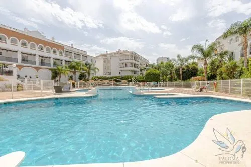 3Bdr 2 Bath Apt with parking in the best location photo 2