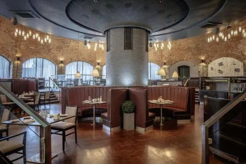 DoubleTree by Hilton Bristol City Centre photo 2