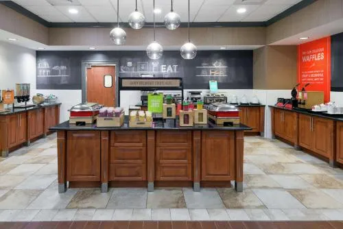 Hampton Inn & Suites Orlando Airport at Gateway Village photo 2