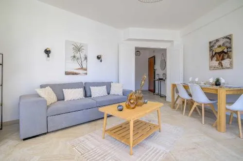 Sublime Two bedroom apartment with Terrace photo 2