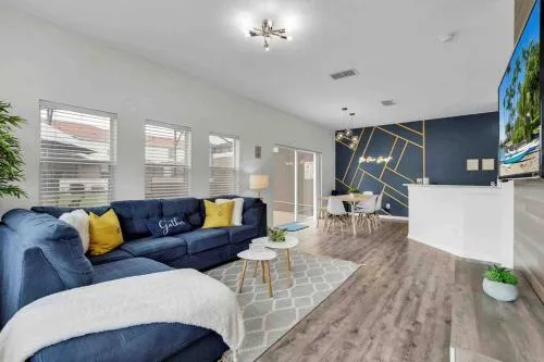 Remarkable Cozy 4Bed-3Ba Townhouse photo 2
