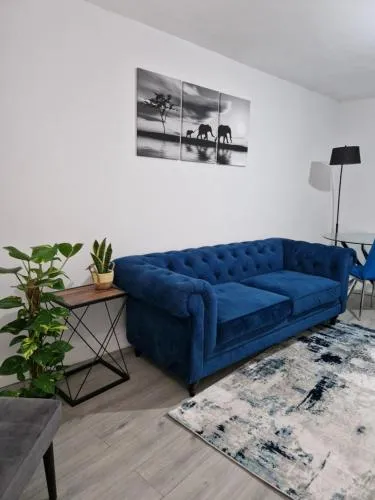 Stylish 2 bed home- short walk to Tottenham Stadium/Stations photo 2