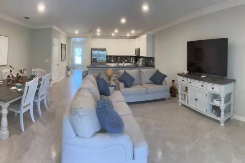 Luxurious Farm Style House photo 2