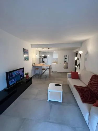 Studio proche plage et vieil Antibes + Parking photo 2