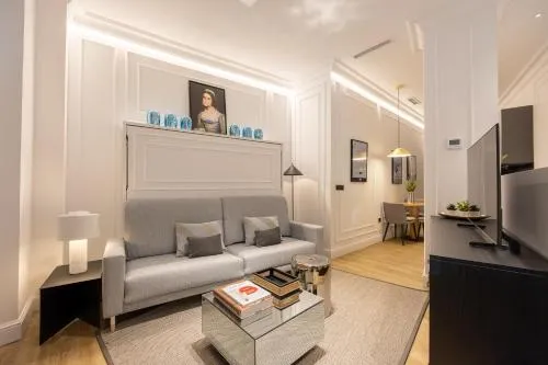 Edmond Vibes Puerta del Sol Suites photo 2