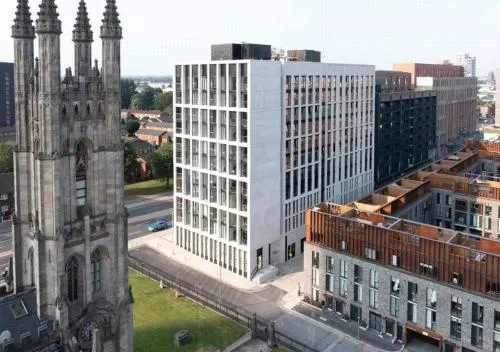 Central Manchester Duplex - Balcony - Roof Terrace - Parking photo 2