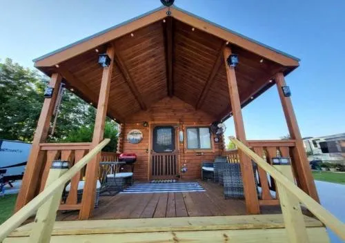 Picturesque Family Cabin with Loft in Tennessee photo 2