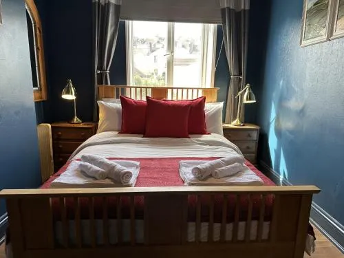 Noble Nooks - Victorian Hideaway at Brighton Station photo 2