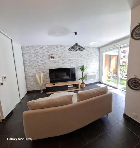 Appartement cosy proche du stade et de la plage photo 2