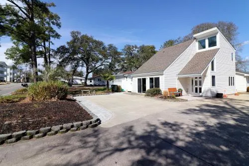 Shello Chalet, a quiet home close to the beach photo 2