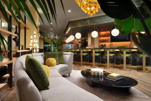 Burton House, Beverly Hills, A Tribute Portfolio Hotel photo 2