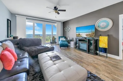 Laketown Wharf 1829 by Emerald Coast Retreats photo 2