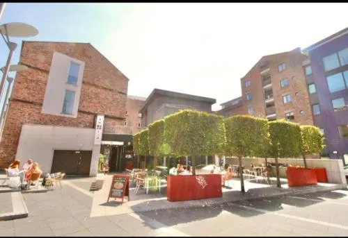 Campbell Square Apartment 3 photo 2