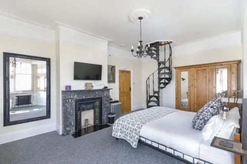 Finest Retreats - Pittodrie Guest House - Apartment 6 photo 2